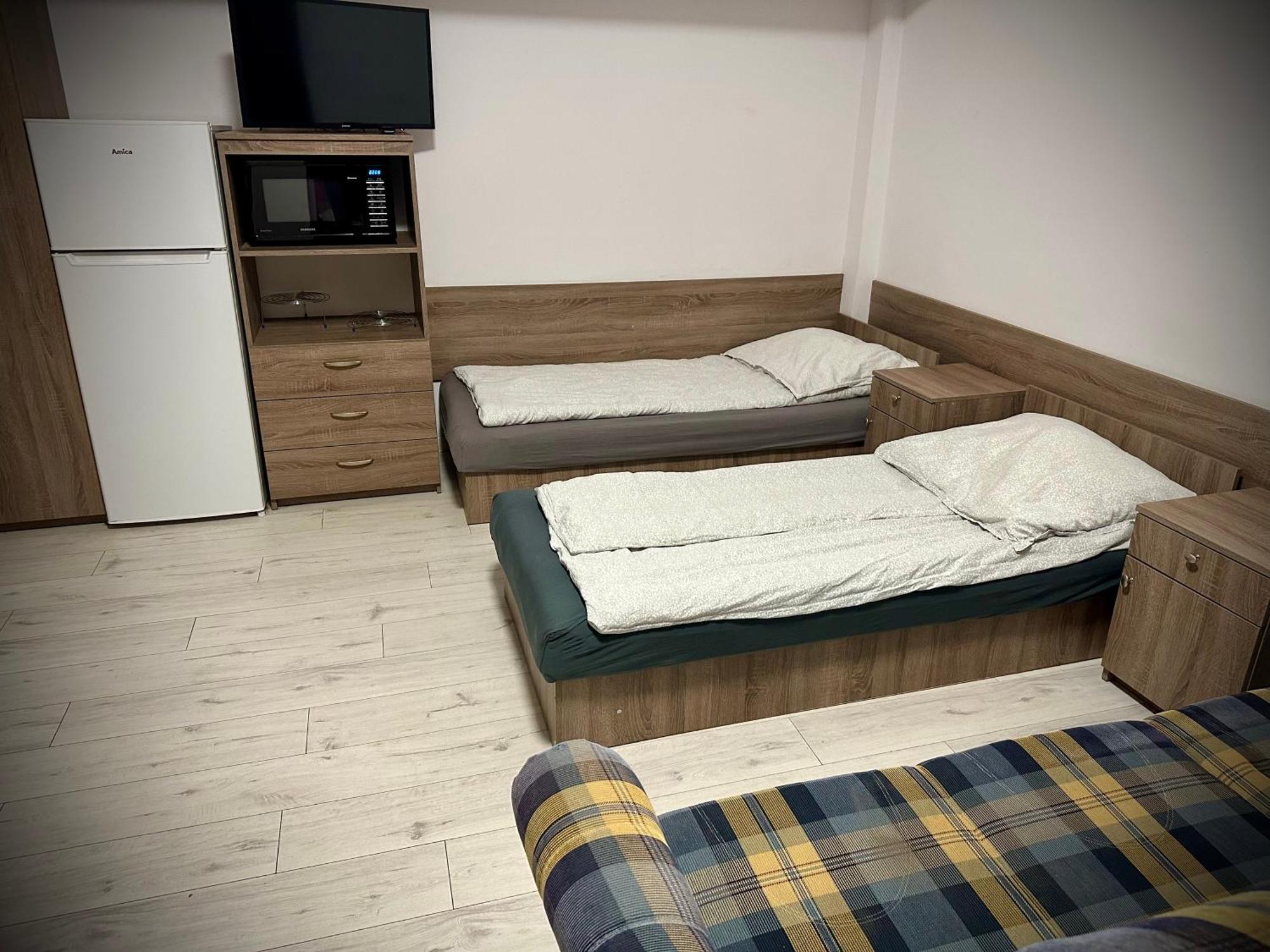 Hostel Sportowa Płońsk Esterno foto